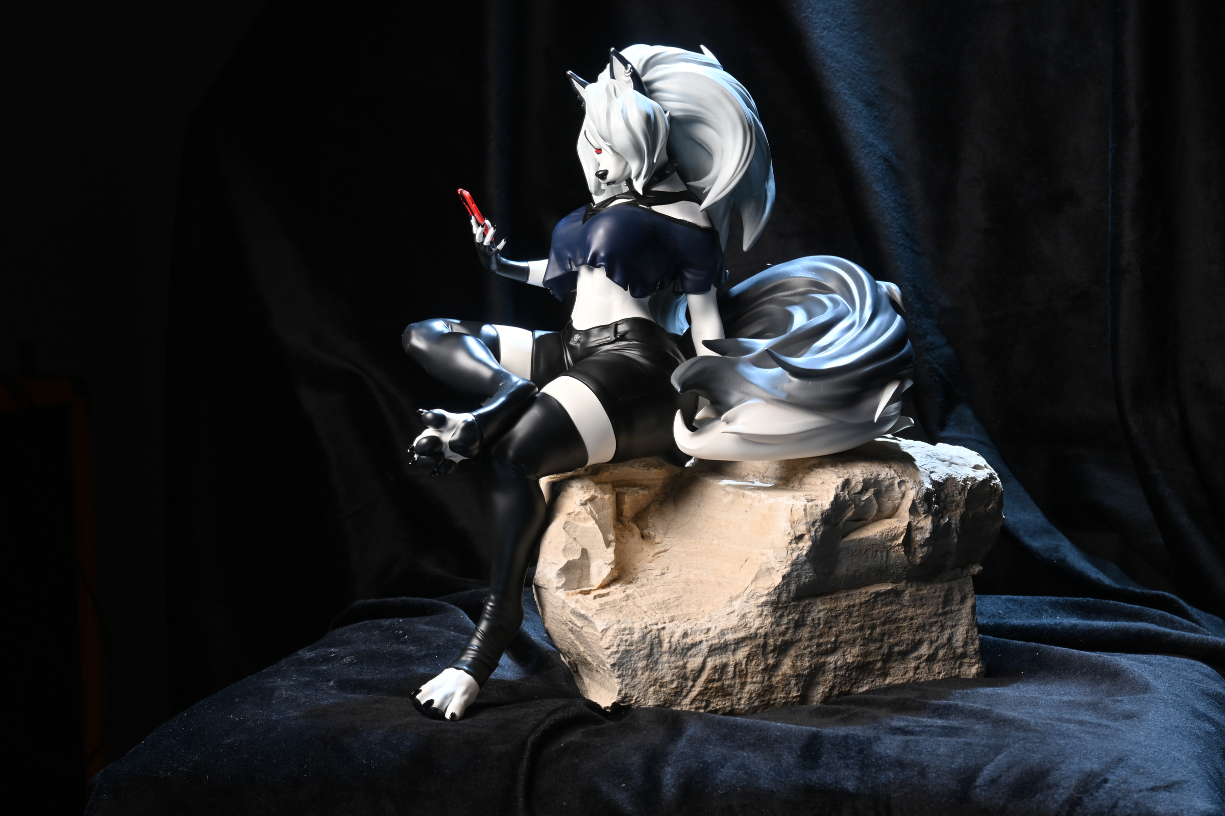 Loona Order LOONA Statue Orders
